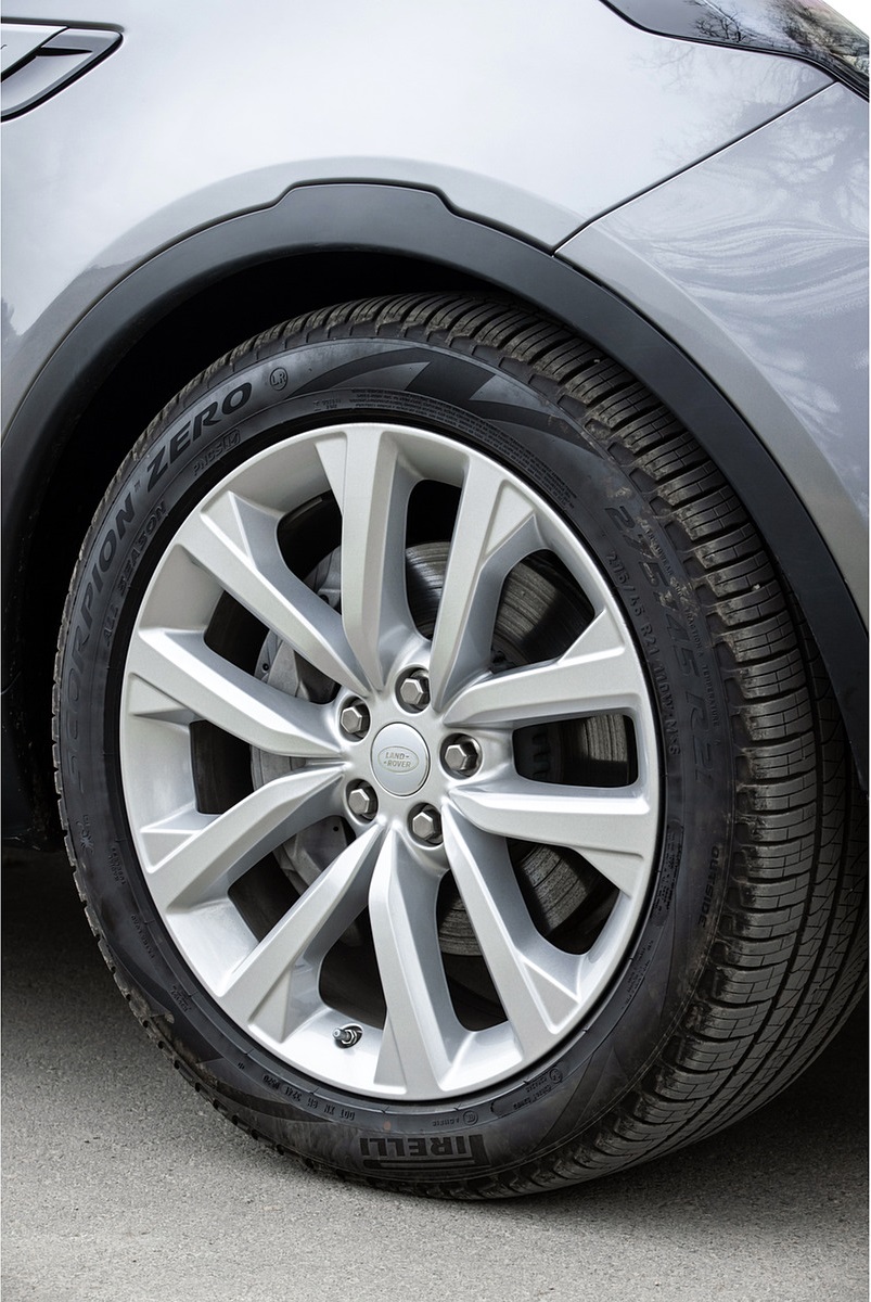 2021 Land Rover Discovery D300 MHEV SE Wheel Wallpapers #25 of 49