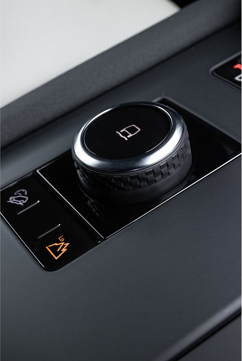 2021 Land Rover Discovery P360 MHEV R-Dynamic S Interior Detail Wallpapers #45 of 50