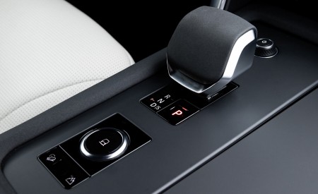 2021 Land Rover Discovery P360 MHEV R-Dynamic S Interior Detail Wallpapers 450x275 (46)