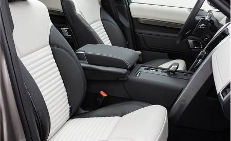 2021 Land Rover Discovery P360 MHEV R-Dynamic S Interior Front Seats Wallpapers  450x275 (47)
