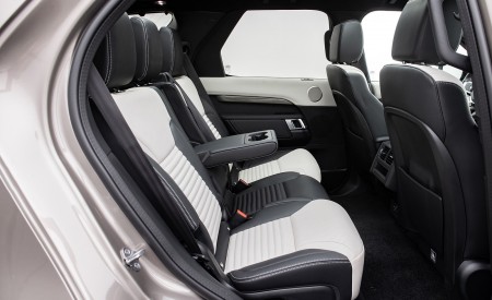2021 Land Rover Discovery P360 MHEV R-Dynamic S Interior Rear Seats Wallpapers 450x275 (50)