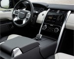 2021 Land Rover Discovery P360 MHEV R-Dynamic S Interior Wallpapers 150x120