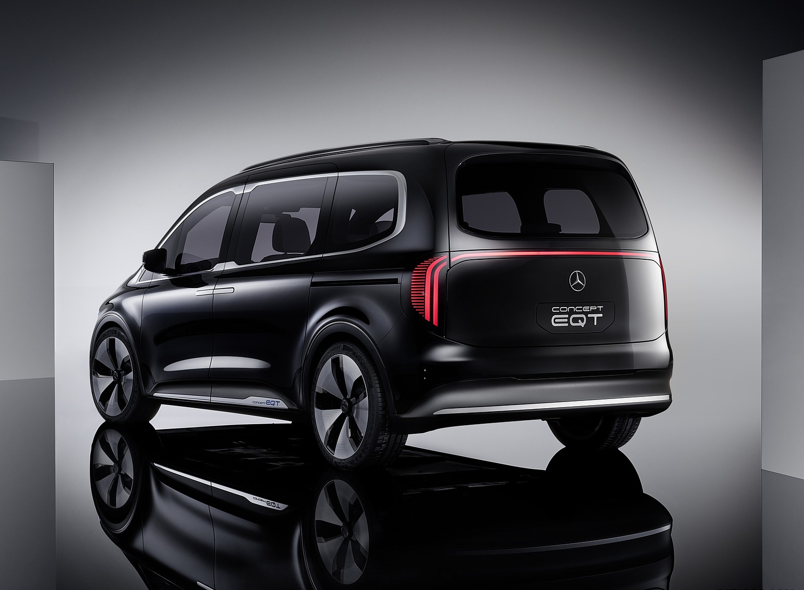2021 Mercedes-Benz EQT Concept Rear Three-Quarter Wallpapers #40 of 50