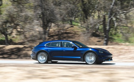 2022 Porsche Taycan Turbo Cross Turismo (Color: Gentian Blue) Front Three-Quarter Wallpapers 450x275 (32)