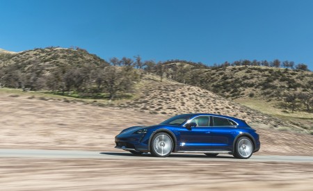 2022 Porsche Taycan Turbo Cross Turismo (Color: Gentian Blue) Front Three-Quarter Wallpapers 450x275 (33)