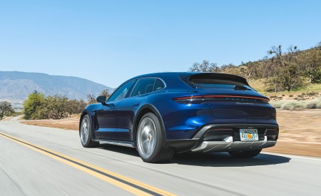 2022 Porsche Taycan Turbo Cross Turismo (Color: Gentian Blue) Rear Three-Quarter Wallpapers 450x275 (26)