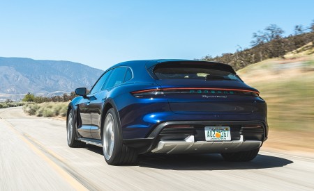 2022 Porsche Taycan Turbo Cross Turismo (Color: Gentian Blue) Rear Three-Quarter Wallpapers 450x275 (27)