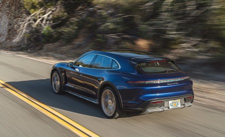 2022 Porsche Taycan Turbo Cross Turismo (Color: Gentian Blue) Rear Three-Quarter Wallpapers 450x275 (9)