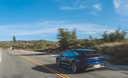 2022 Porsche Taycan Turbo Cross Turismo (Color: Gentian Blue) Rear Three-Quarter Wallpapers 450x275 (19)