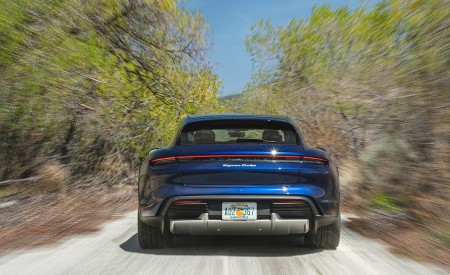 2022 Porsche Taycan Turbo Cross Turismo (Color: Gentian Blue) Rear Wallpapers 450x275 (28)