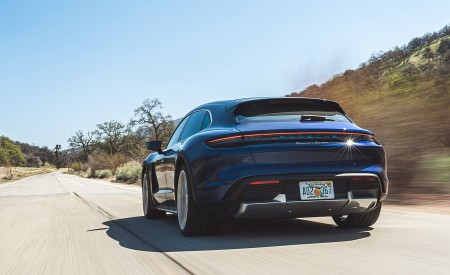 2022 Porsche Taycan Turbo Cross Turismo (Color: Gentian Blue) Rear Wallpapers 450x275 (30)
