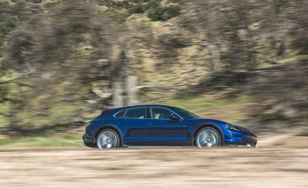2022 Porsche Taycan Turbo Cross Turismo (Color: Gentian Blue) Side Wallpapers 450x275 (37)