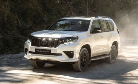 2021 Toyota Land Cruiser Prado Front Three-Quarter Wallpapers 450x275 (19)