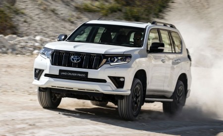 2021 Toyota Land Cruiser Prado Front Wallpapers 450x275 (39)