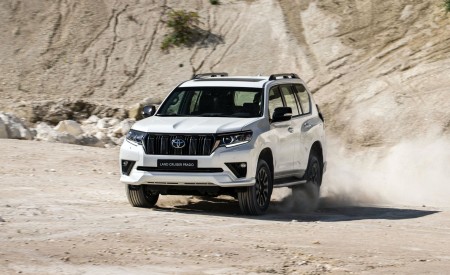 2021 Toyota Land Cruiser Prado Front Wallpapers 450x275 (40)