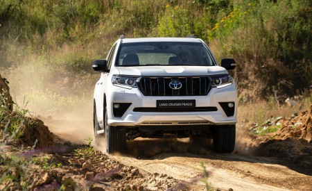 2021 Toyota Land Cruiser Prado Front Wallpapers 450x275 (29)