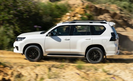 2021 Toyota Land Cruiser Prado Side Wallpapers 450x275 (33)