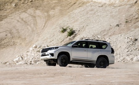 2021 Toyota Land Cruiser Prado Side Wallpapers 450x275 (44)