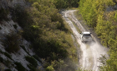 2021 Toyota Land Cruiser Prado Top Wallpapers 450x275 (35)