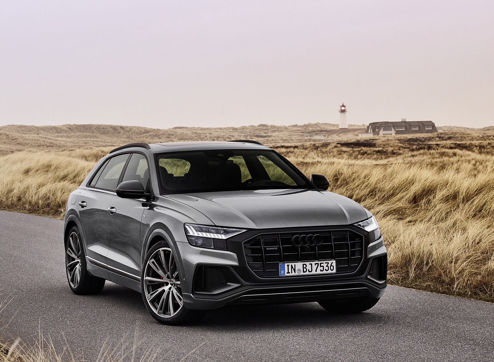 2022 Audi Q7 S Line Competition Plus (Color: Nardo Grey) Front Wallpapers (4)