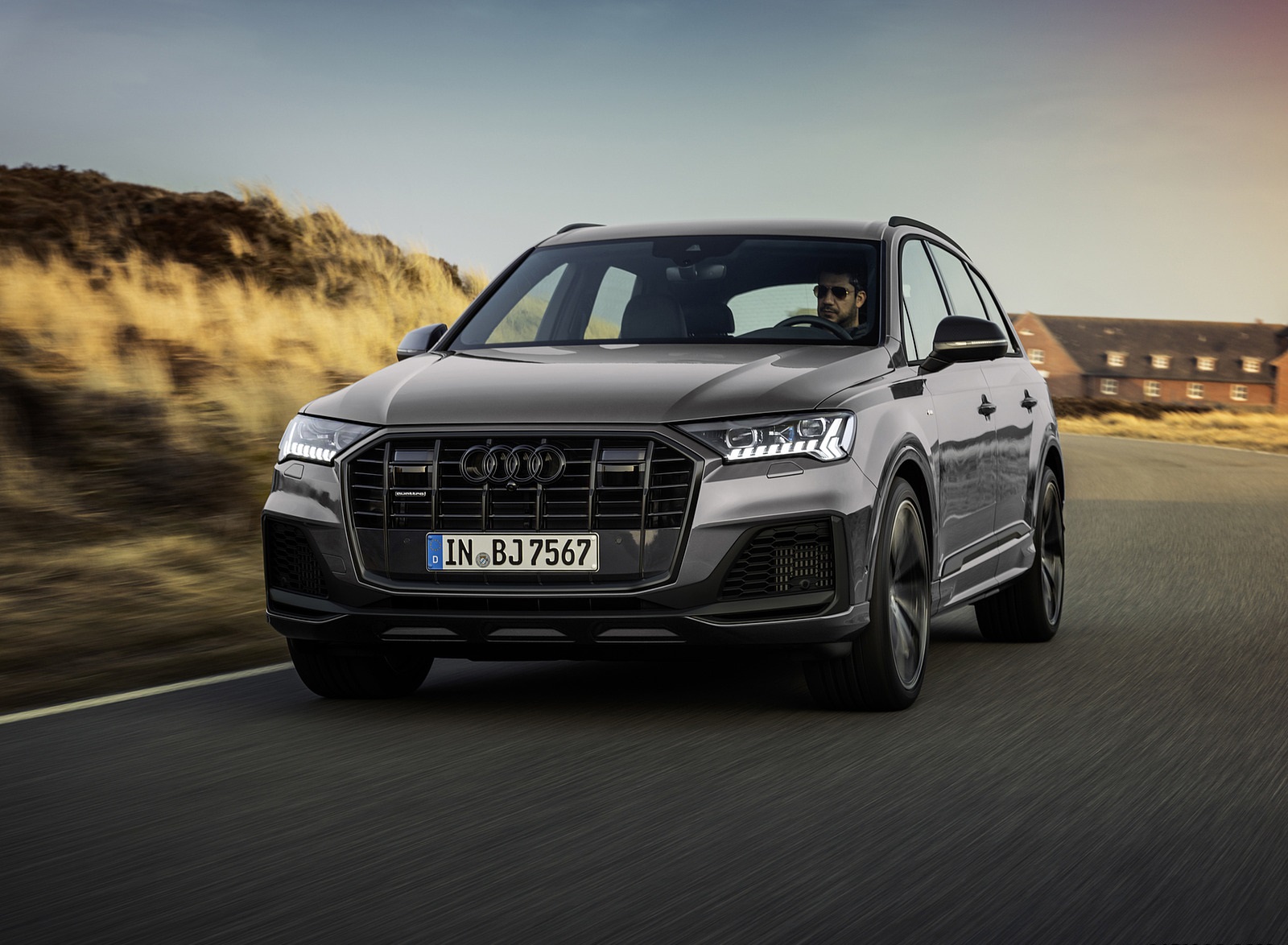 2022 Audi Q7 S Line Competition Plus (Color: Nardo Grey) Front Wallpapers (1)