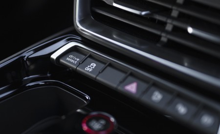 2022 Audi RS e-tron GT (UK-Spec) Interior Detail Wallpapers 450x275 (48)