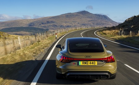 2022 Audi RS e-tron GT (UK-Spec) Rear Wallpapers 450x275 (5)