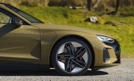 2022 Audi RS e-tron GT (UK-Spec) Wheel Wallpapers  450x275 (22)