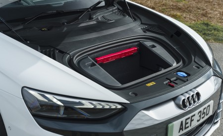 2022 Audi e-tron GT (UK-Spec) Front Storage Compartment Wallpapers  450x275 (34)