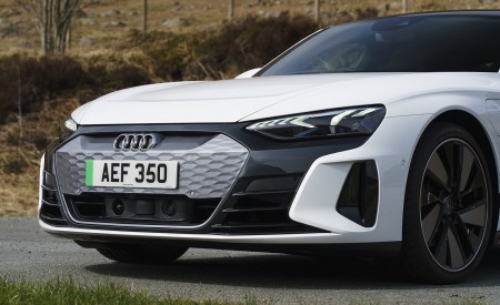 2022 Audi e-tron GT (UK-Spec) Front Wallpapers 450x275 (18)