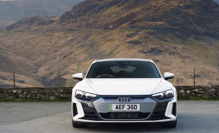 2022 Audi e-tron GT (UK-Spec) Front Wallpapers 450x275 (14)