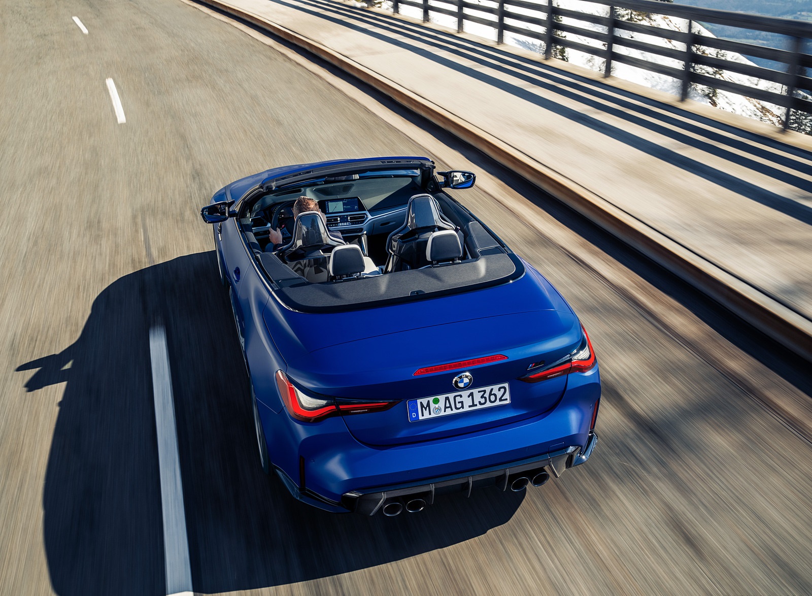 2022 BMW M4 Convertible Competition M xDrive Top Wallpapers (12)