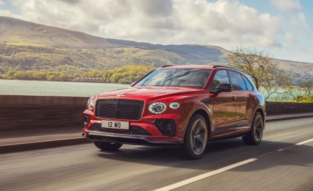 2022 Bentley Bentayga S Front Three-Quarter Wallpapers 450x275 (37)