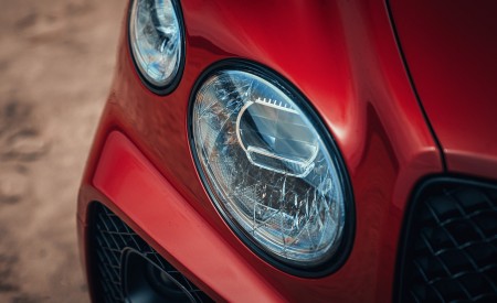 2022 Bentley Bentayga S Headlight Wallpapers 450x275 (46)