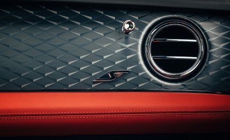 2022 Bentley Bentayga S Interior Detail Wallpapers  450x275 (56)