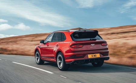 2022 Bentley Bentayga S Rear Three-Quarter Wallpapers 450x275 (40)