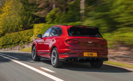 2022 Bentley Bentayga S Rear Three-Quarter Wallpapers 450x275 (36)