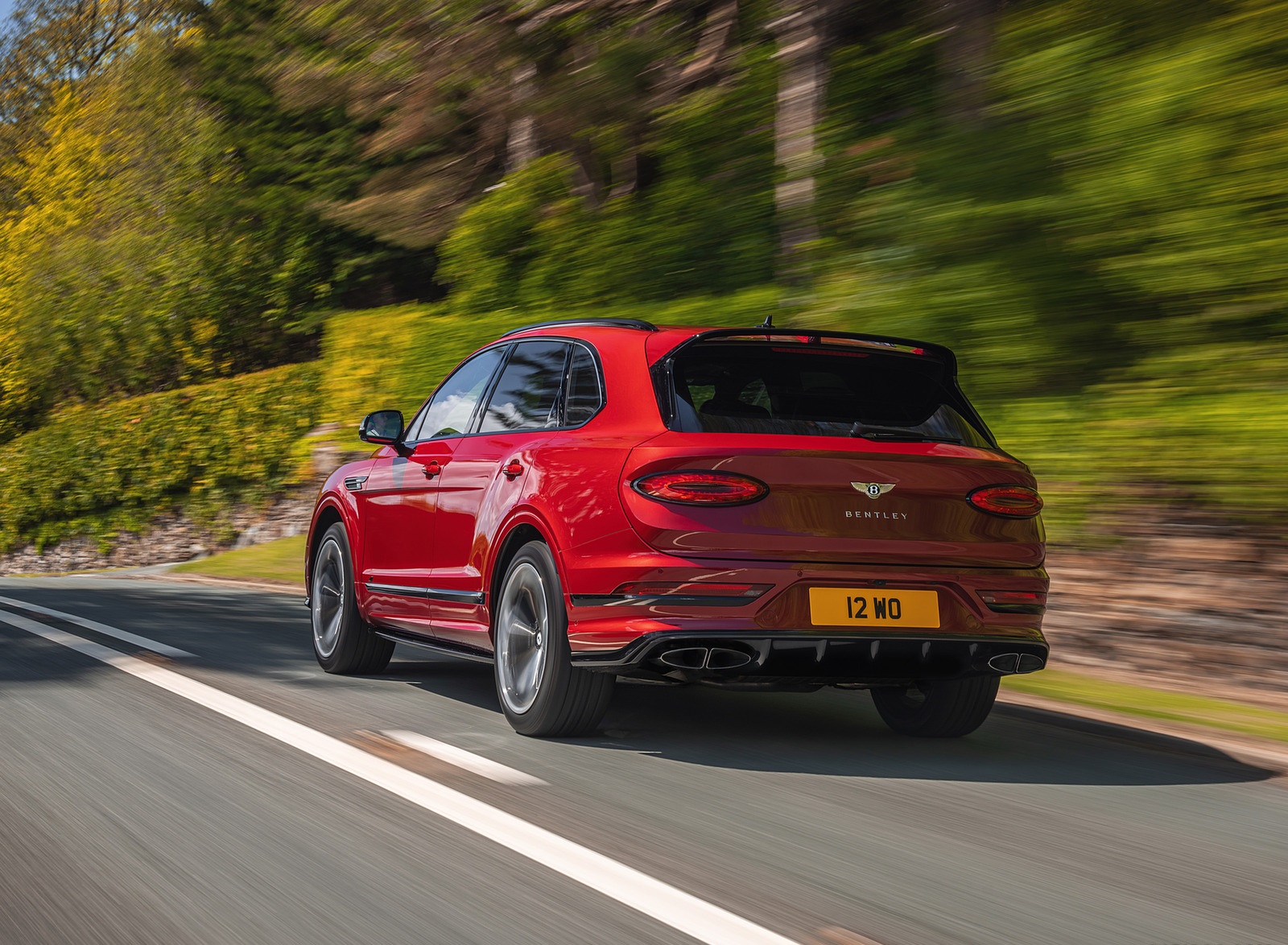 2022 Bentley Bentayga S Rear Three-Quarter Wallpapers (2)