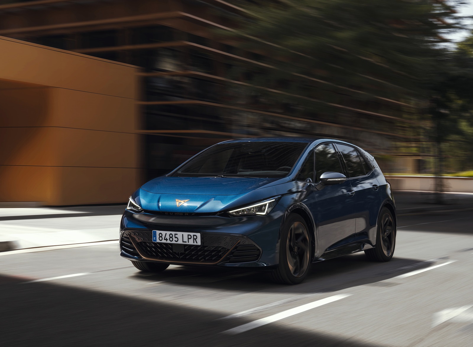 2022 CUPRA Born (Color: Aurora Blue) Front Wallpapers (4)