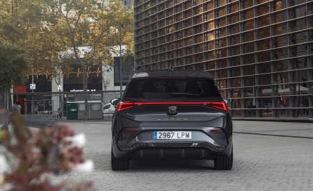 2022 CUPRA Born (Color: Quasar Grey) Rear Wallpapers 450x275 (61)