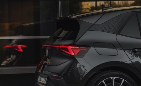 2022 CUPRA Born (Color: Quasar Grey) Tail Light Wallpapers 450x275 (77)