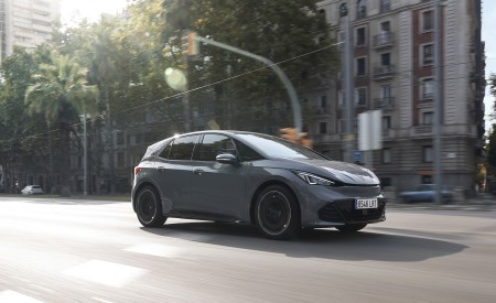2022 CUPRA Born (Color: Vapor Grey) Front Three-Quarter Wallpapers 450x275 (79)