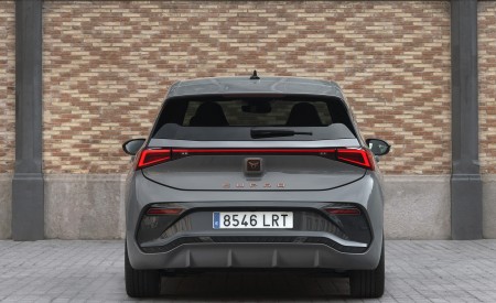 2022 CUPRA Born (Color: Vapor Grey) Rear Wallpapers 450x275 (103)
