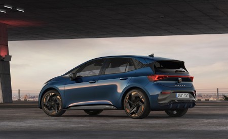 2022 CUPRA Born Rear Three-Quarter Wallpapers 450x275 (119)