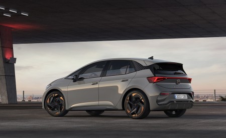 2022 CUPRA Born Rear Three-Quarter Wallpapers  450x275 (141)