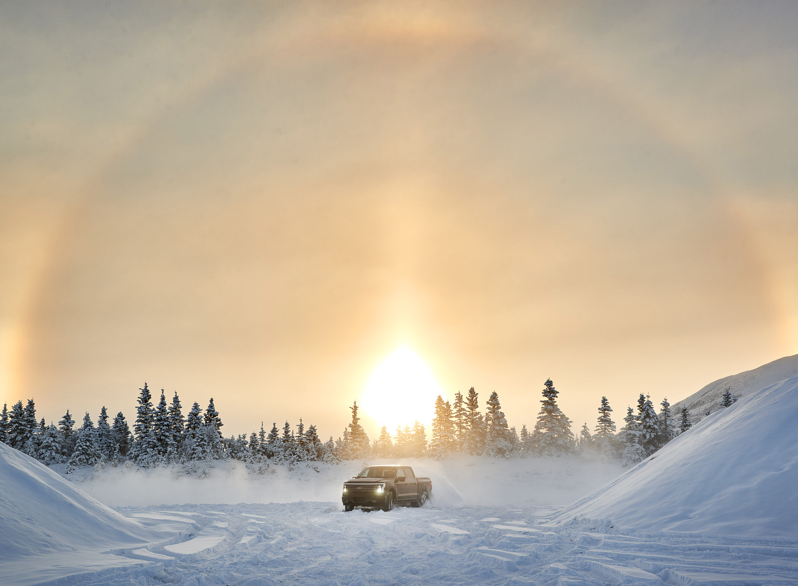 2022 Ford F-150 Lightning Testing in Alaska Front Three-Quarter Wallpapers (10)