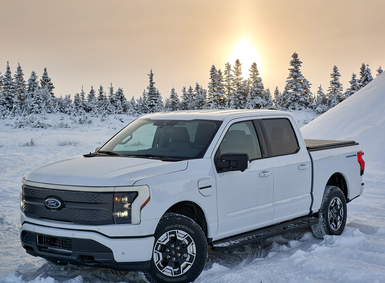 2022 Ford F-150 Lightning Testing in Alaska Front Three-Quarter Wallpapers (2)