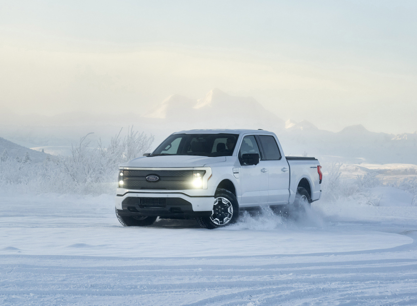 2022 Ford F-150 Lightning Testing in Alaska Front Three-Quarter Wallpapers (4)