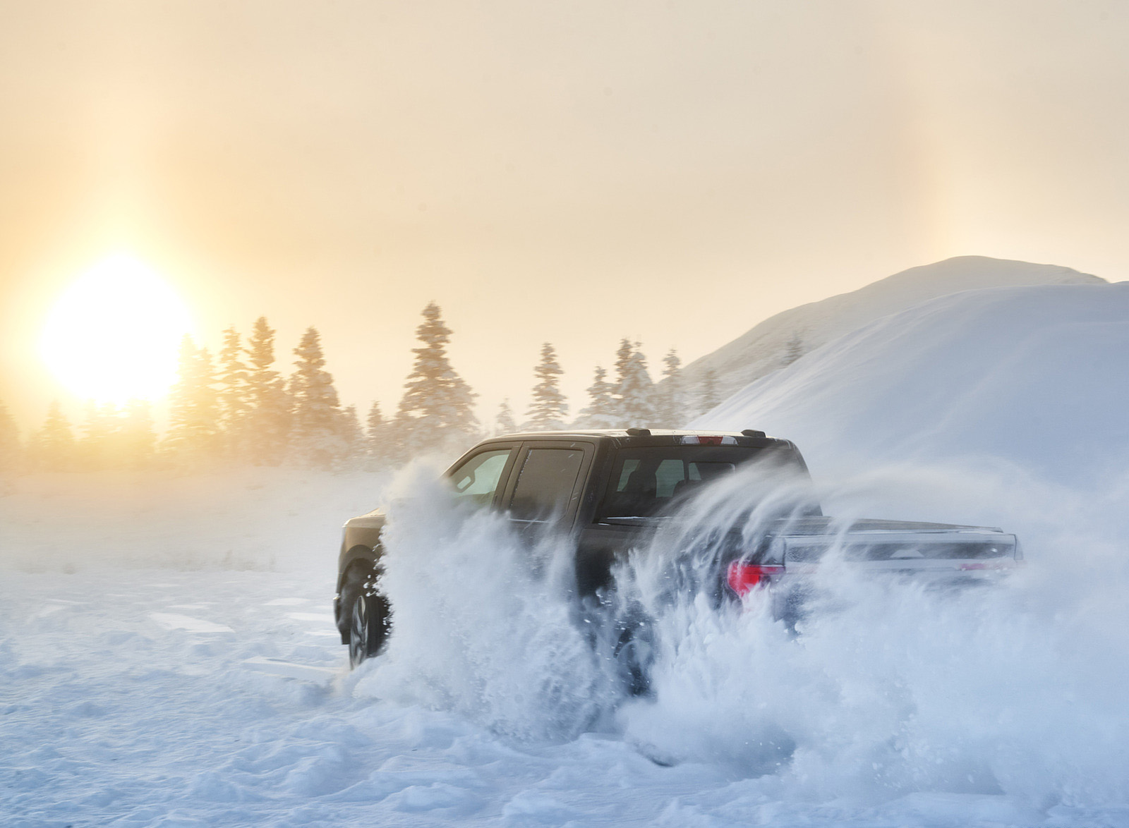 2022 Ford F-150 Lightning Testing in Alaska Rear Three-Quarter Wallpapers (7)