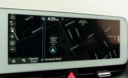 2022 Hyundai Ioniq 5 Central Console Wallpapers  450x275 (232)